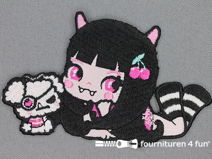 Charuca Cute Gothic - het schattige vampier meisje - applicatie 96x60mm
