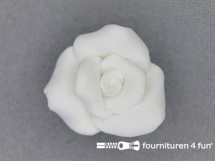 Bloemen knoop 21mm roosje wit