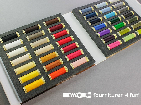 Gütermann Naaigaren album - assortiment van 42 klossen