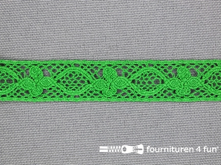COUPON 7 meter (2 stukken, 2,5 + 4,5 meter) Ibiza broderie 13mm gras groen