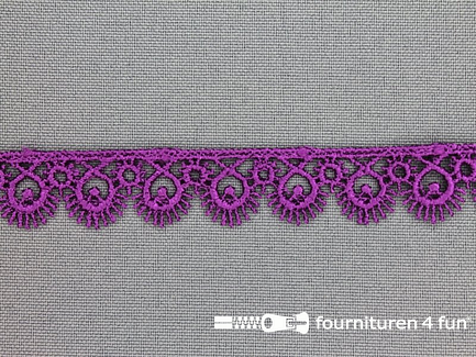 COUPON 6 meter Nylon broderie 15mm cyclaam
