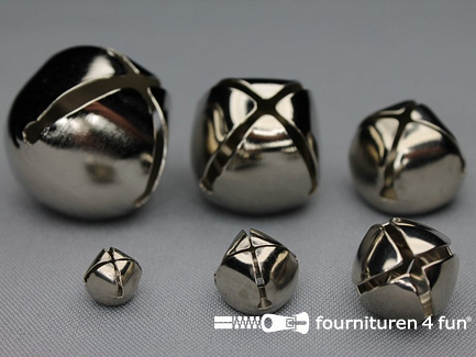 Belletjes 25mm zilver - 50 stuks