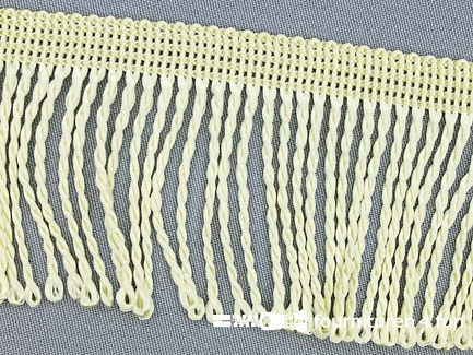 COUPON 16,7 meter Nylon franje - 60mm - ecru geel