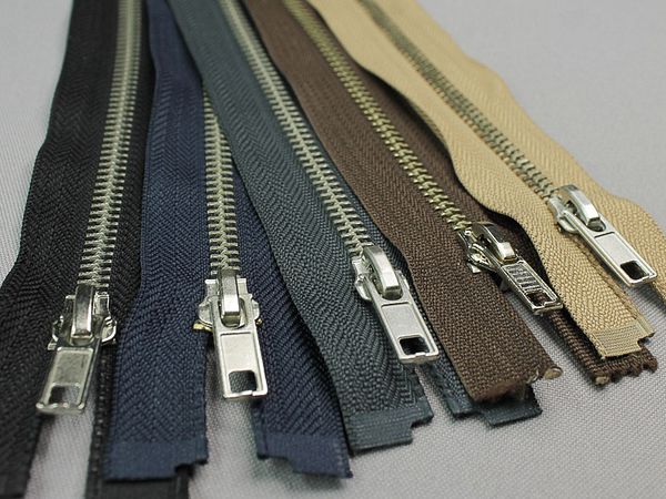 STUNTPRIJS - Assortiment metalen ritsen