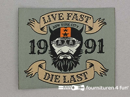 Applicatie 95x78mm Live fast Die last