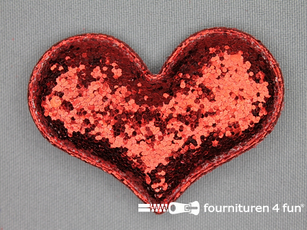 Pailletten applicatie 63x48mm rood hartvormig kussentje