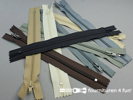 8 stuks nylon rok- broekritsen - 20cm - kleuren assortiment