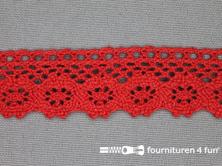 COUPON 7 meter (3 stukken, 4,4 + 1,6 + 1 meter) Ibiza broderie 23mm rood
