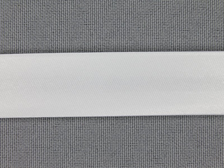 Rol 25 meter satijnen biasband 18mm wit