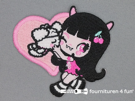 Charuca Cute Gothic - het schattige vampier meisje - applicatie 83x72mm