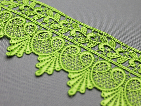 Nylon broderie