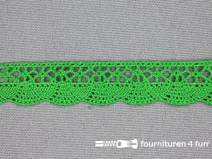COUPON 13 meter Ibiza broderie 14mm gras groen