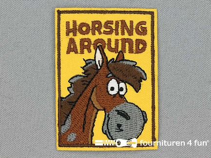 Applicatie 47x66mm Horsing Around - paard