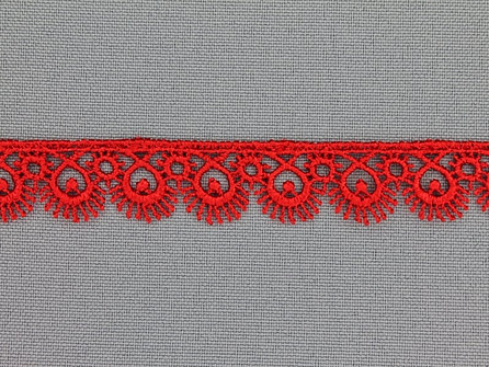 COUPON 13,7 meter Nylon broderie 15mm rood
